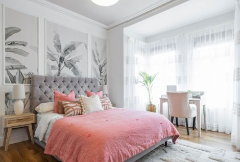 Minimalist-bedroom-deisgn-by-AlenaCDesign