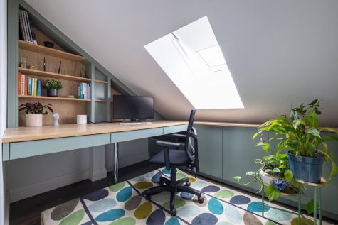 Built-in-bespoke-desk-design-Dublin-by-AlenaCDesign